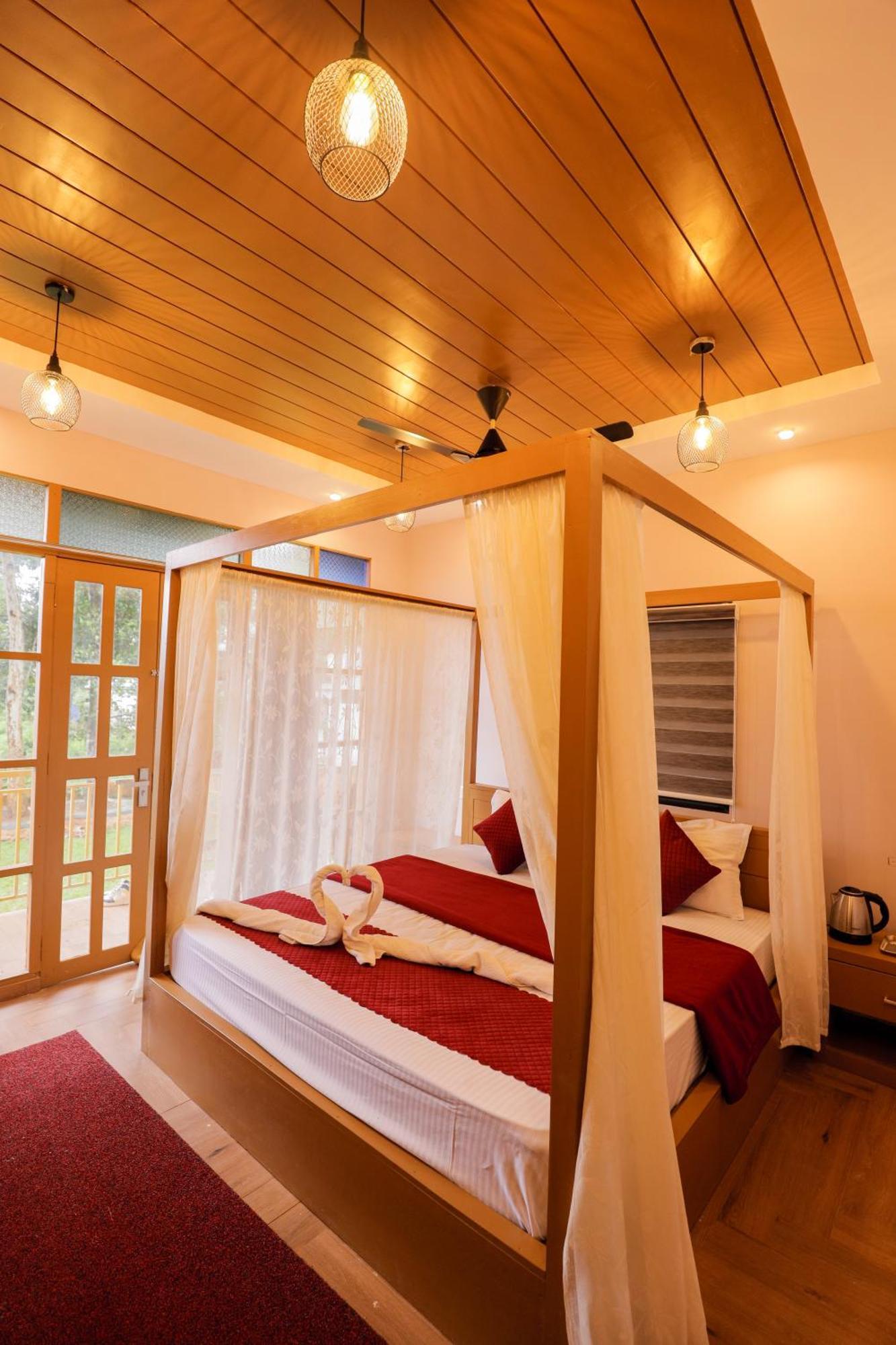Sky Blue Homestay With Pool Vythiri Exteriör bild